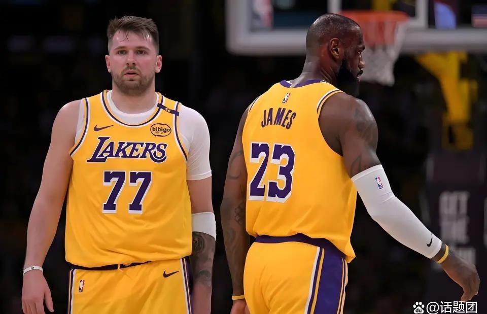 体育平台入口-德约科维奇模仿梅西庆祝动作